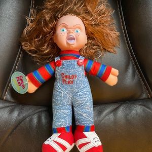 Chucky doll from 90s with tag - excellent condition